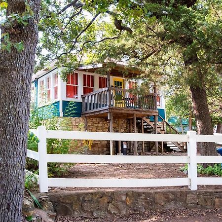 The Bluebird Cottage Style Cabin With Hot Tub Near Turner Falls And Casinos Davis Luaran gambar